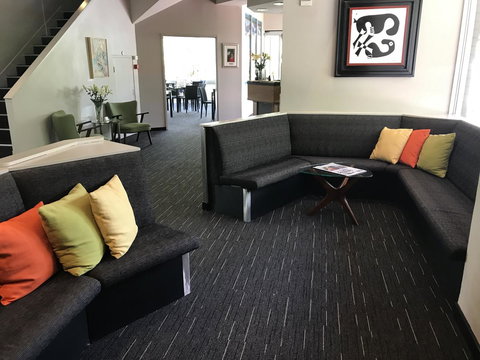 Sullivans Hotel - New South Wales Tourism  21