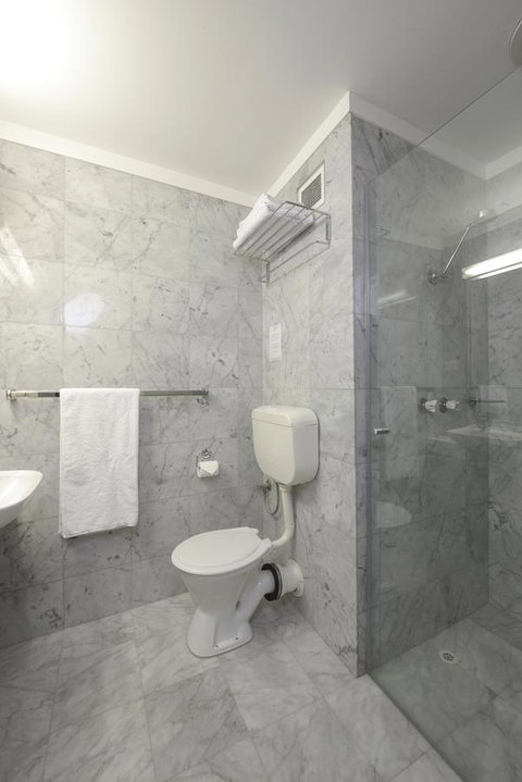 Sullivans Hotel - New South Wales Tourism  10