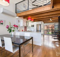 Spacious Central Townhouse - New South Wales Tourism 