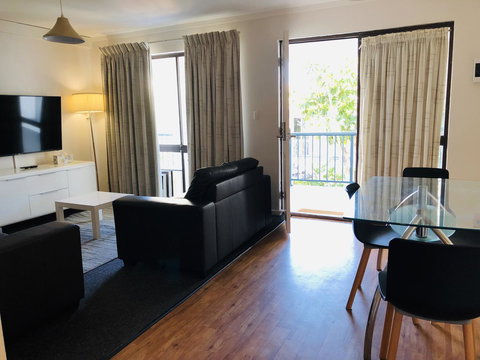 West Beach Lagoon 107 - Great Value - New South Wales Tourism  7