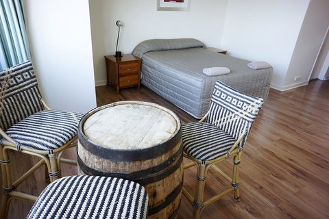 Studio 208 With Ocean Views - New South Wales Tourism  2