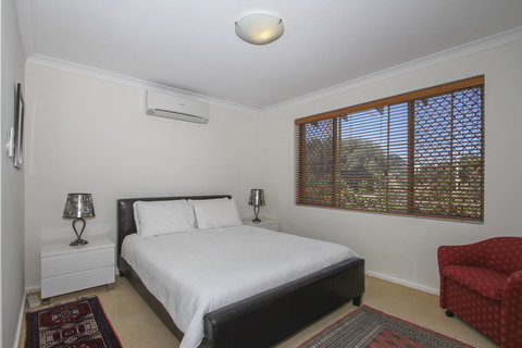 Leederville Townhouse - New South Wales Tourism  4