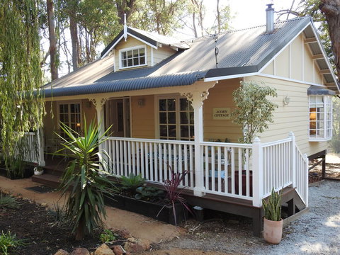 Quiet Escapes Cottages - New South Wales Tourism  3