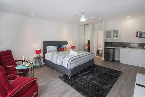 Churchill Studios - New South Wales Tourism  3