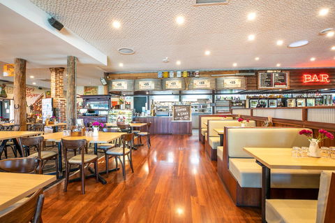 Nightcap At Wanneroo Tavern - New South Wales Tourism  32