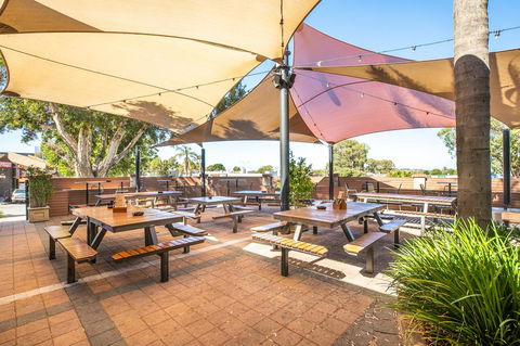Nightcap At Wanneroo Tavern - New South Wales Tourism  29