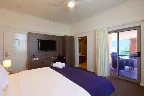 Cottesloe Beach Hotel - New South Wales Tourism  8