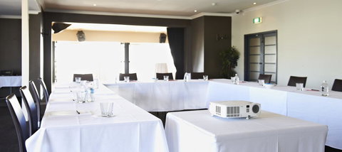 Cottesloe Beach Hotel - New South Wales Tourism  32