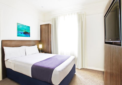Cottesloe Beach Hotel - New South Wales Tourism  25