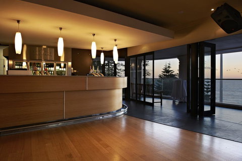 Cottesloe Beach Hotel - New South Wales Tourism  33