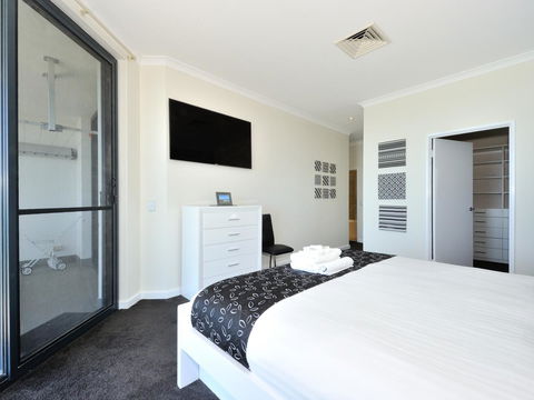 Nautilus By Rockingham Apartments - New South Wales Tourism  3