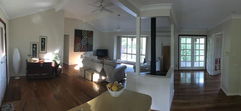 Tegwan's Nest Holiday Home - New South Wales Tourism  0