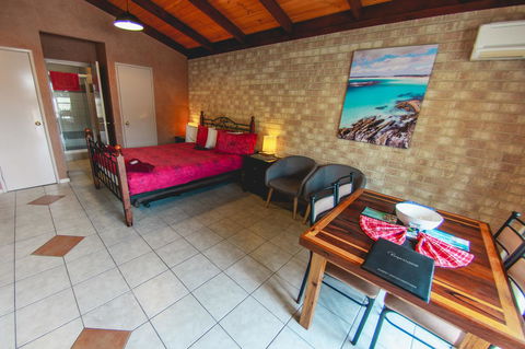 Esperance Foreshore Apartments - New South Wales Tourism  4