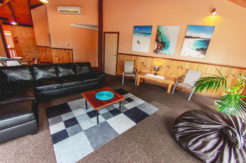 Esperance Foreshore Apartments - New South Wales Tourism  21