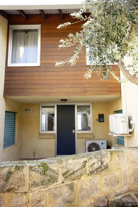 Oceanside 22 - New South Wales Tourism  16