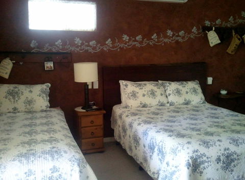 Armadale Cottage Bed & Breakfast - New South Wales Tourism  30