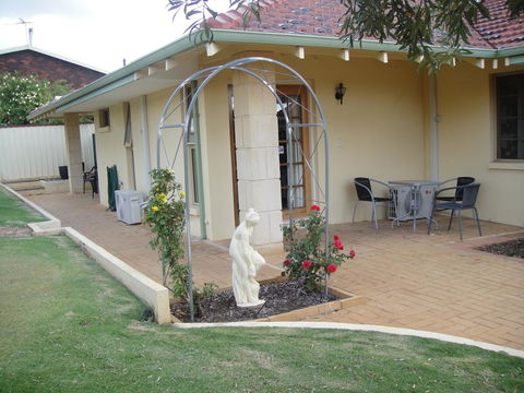 Armadale Cottage Bed & Breakfast - New South Wales Tourism  35
