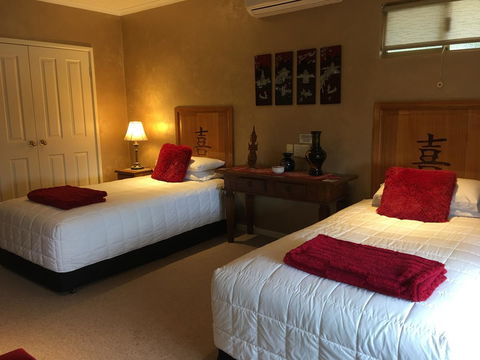 Armadale Cottage Bed & Breakfast - New South Wales Tourism  16