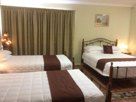 Armadale Cottage Bed & Breakfast - New South Wales Tourism  9
