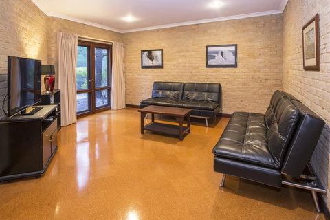 53 Martina Drive - New South Wales Tourism  26