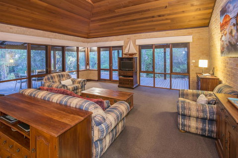 53 Martina Drive - New South Wales Tourism  14