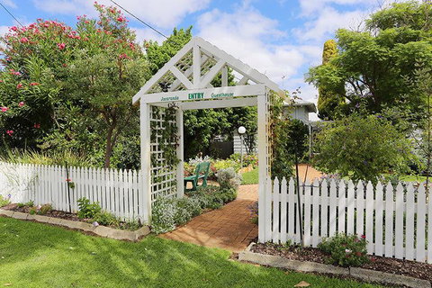 Jacaranda Guest House - New South Wales Tourism  2