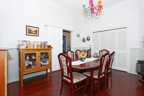 Jacaranda Guest House - New South Wales Tourism  44