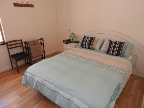 The Royal Dolphin Bed & Breakfast Safety Bay - New South Wales Tourism  18