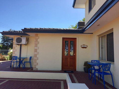 The Royal Dolphin Bed & Breakfast Safety Bay - New South Wales Tourism  25