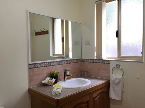 The Royal Dolphin Bed & Breakfast Safety Bay - New South Wales Tourism  20