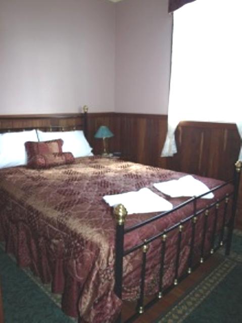 Pemberton Old Picture Theatre Holiday Apartments - New South Wales Tourism  16