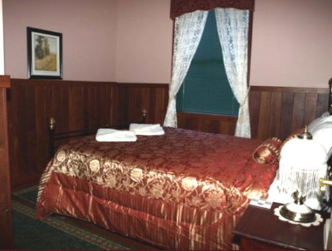 Pemberton Old Picture Theatre Holiday Apartments - New South Wales Tourism  26