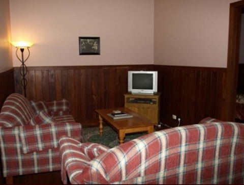 Pemberton Old Picture Theatre Holiday Apartments - New South Wales Tourism  25