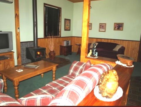 Pemberton Old Picture Theatre Holiday Apartments - New South Wales Tourism  21