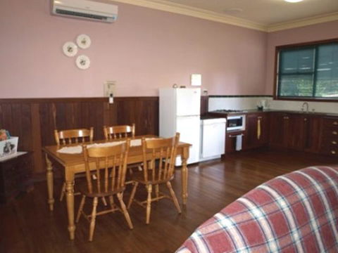Pemberton Old Picture Theatre Holiday Apartments - New South Wales Tourism  34