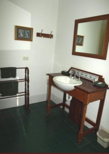 Pemberton Old Picture Theatre Holiday Apartments - New South Wales Tourism  13
