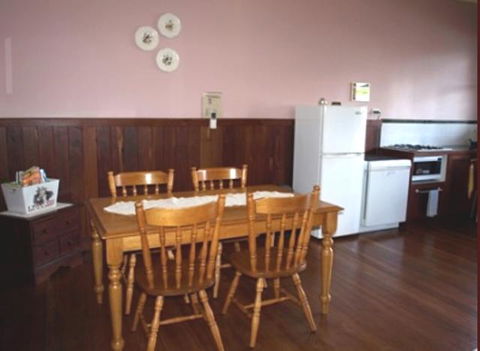 Pemberton Old Picture Theatre Holiday Apartments - New South Wales Tourism  28
