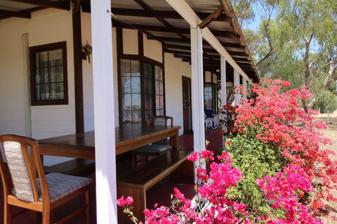 Daisy Cottage - New South Wales Tourism  0