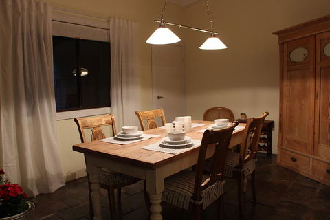 Bickley Valley Cottage - New South Wales Tourism  0