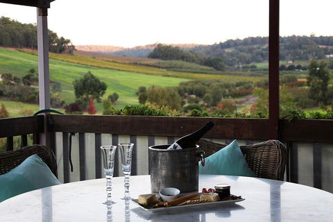 Bickley Valley Cottage - New South Wales Tourism  1