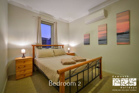 13 Learmonth Street - Close To Town Centre - New South Wales Tourism  8