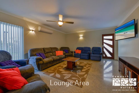 13 Learmonth Street - Close To Town Centre - New South Wales Tourism  1