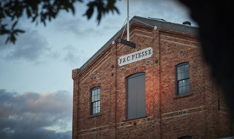 The Premier Mill Hotel - New South Wales Tourism  12