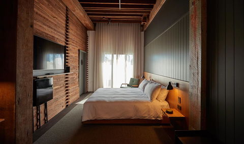 The Premier Mill Hotel - New South Wales Tourism  1