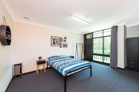 Billabong Backpackers Resort - New South Wales Tourism  8