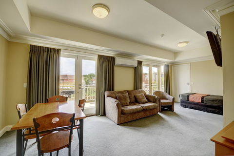 The Jetty Resort - New South Wales Tourism  24