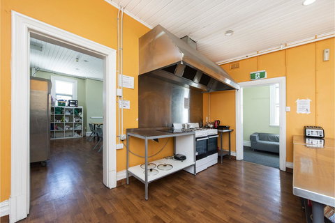 The Old Swan Barracks - New South Wales Tourism  13