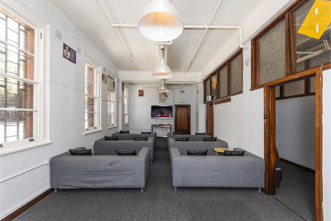 The Old Swan Barracks - New South Wales Tourism  22