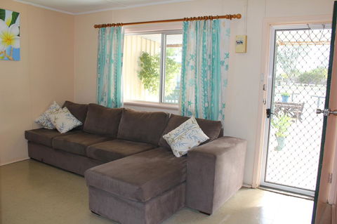 Jurien Beachfront Holiday Units - New South Wales Tourism  7