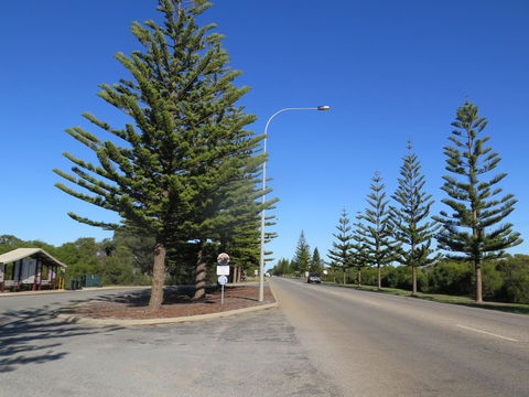 Jurien Beachfront Holiday Units - New South Wales Tourism  33